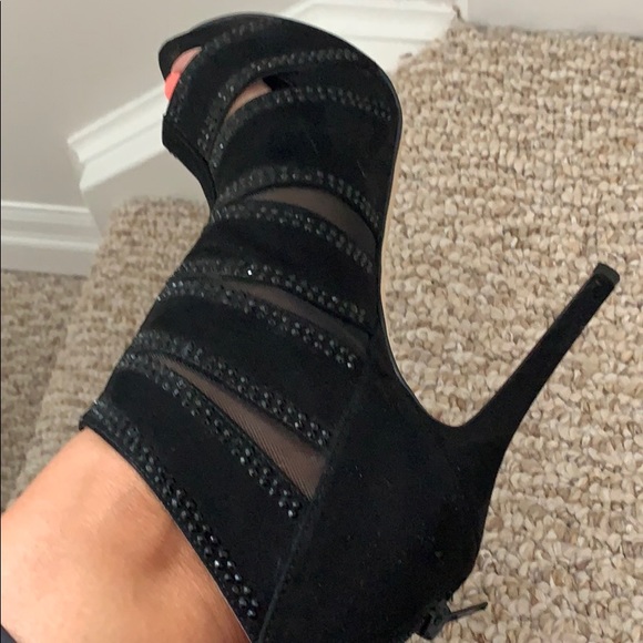 Genuine Leather Aldo 5.5” pumps - Picture 5 of 6